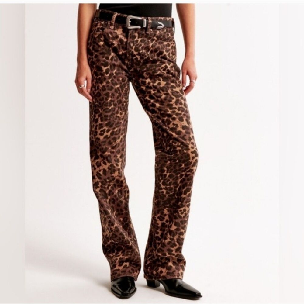 Abercrombie & Fitch The Baggy Low Rise Jeans Leopard Print Size 29/8 Short